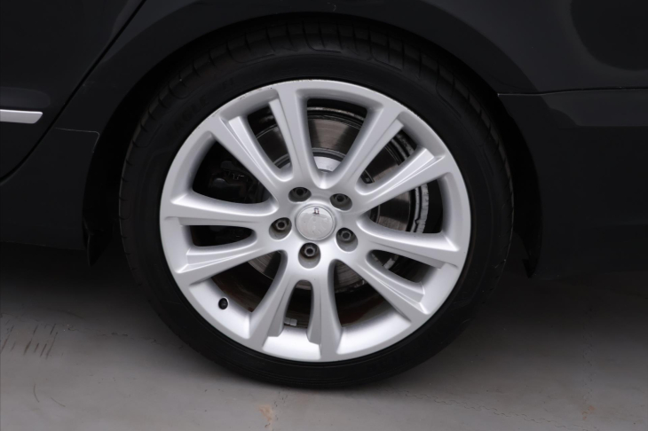 Škoda Superb 3,6 FSI 191kW 4x4 Elegance AUT