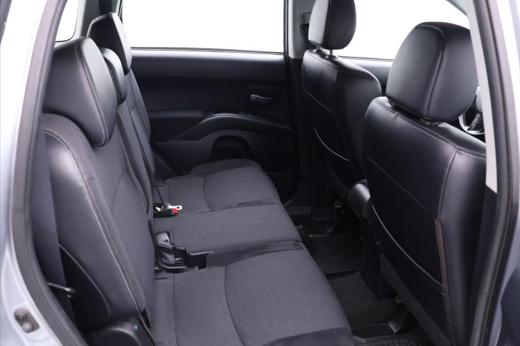 Citroën C-Crosser 2,2 HDI 115kW 4x4 Tempomat