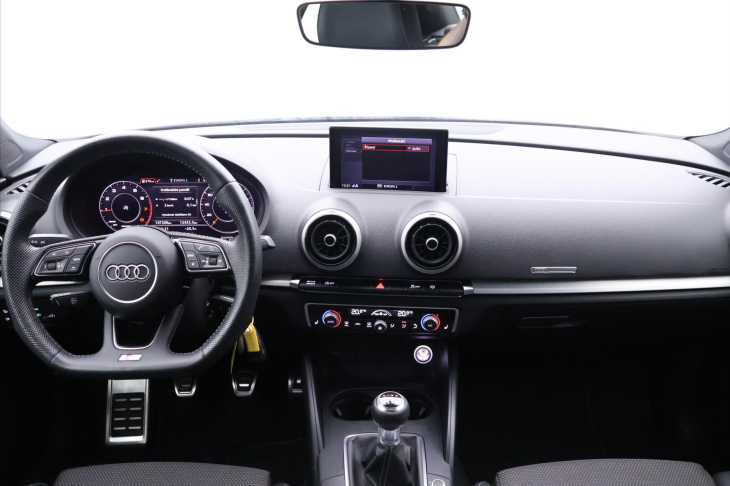 Audi A3 1,0 30TFSI S-line Virtual DPH