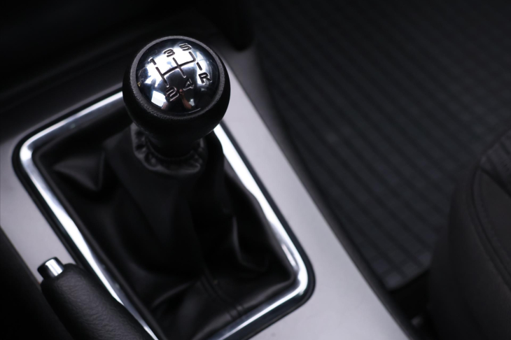 Peugeot 407 1,8 16V 92kW Aut.klima CZ