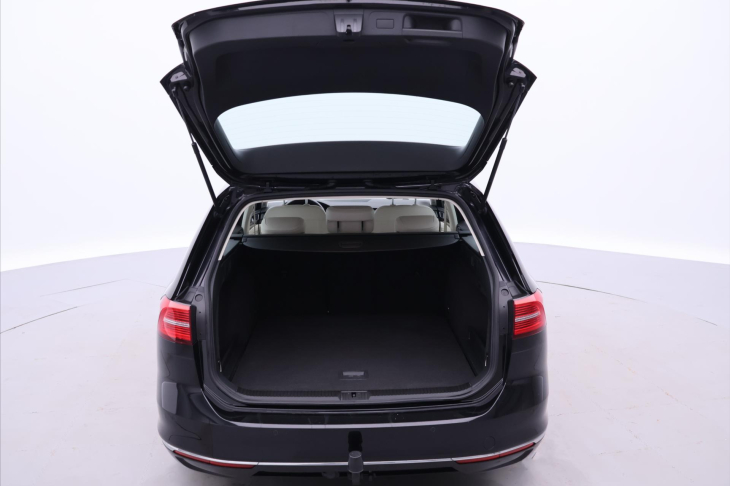 Volkswagen Passat 1,4 TSI 110kW DSG Kůže