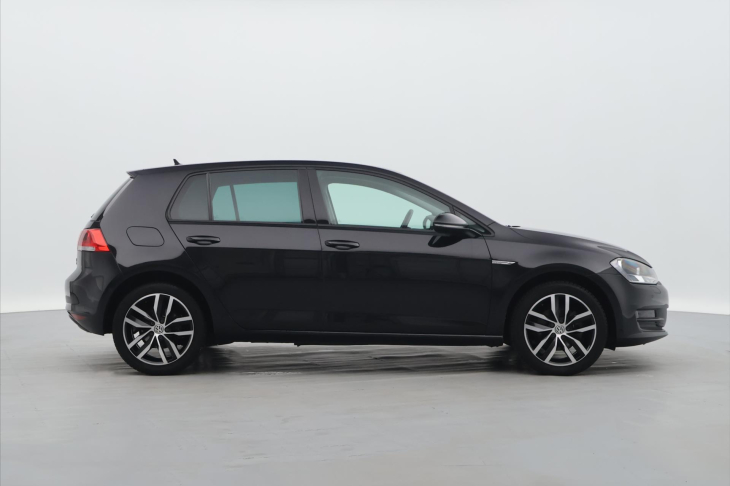 Volkswagen Golf 1,4 TSI 90kW Cup 1.Majitel