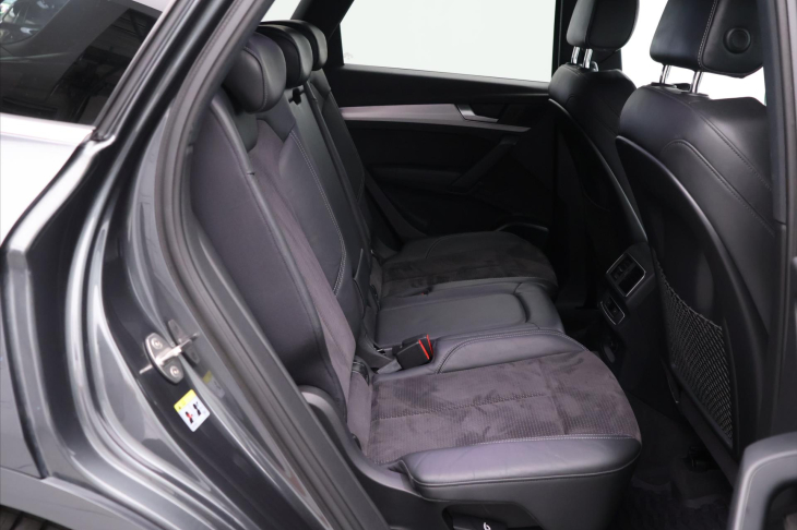 Audi Q5 2,0 TDI 140kW 4X4 Tažné CZ LED