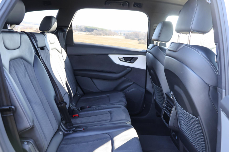 Audi Q7 3,0 TDI quattro tiptronic S line