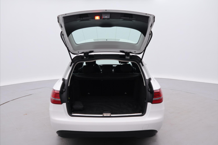 Mercedes-Benz Třídy C 2.0 220d 143kW 4MATIC Tažné
