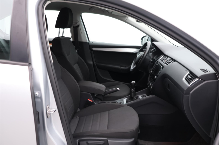 Škoda Octavia 2,0 TDI 110kW CZ Style Xenon