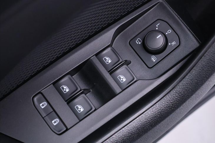 Škoda Octavia 1,0 TSI 81kW Sport Virtual