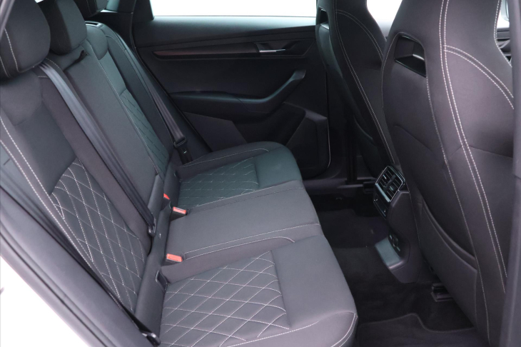 Škoda Karoq 2,0 TDI DSG 4x4 Sportline LED