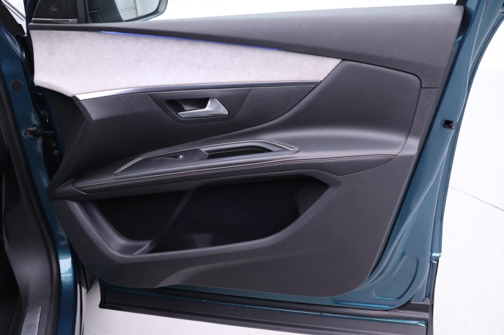 Peugeot 5008 2,0 HDI 133kW Aut. GT line CZ