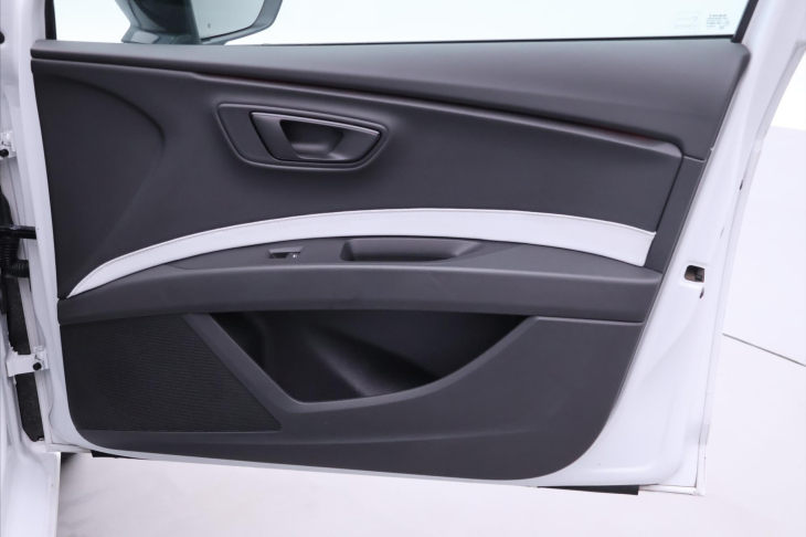 Seat Leon 2,0 TSI DSG Cupra 206kW LED CZ