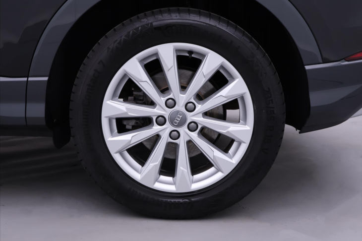 Audi Q3 2,0 40TFSI 140kW virtual 1.Maj