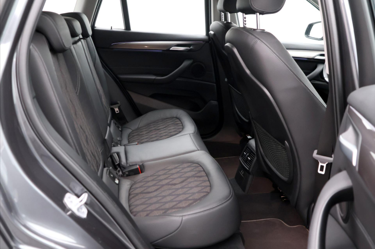 BMW X1 2.0 18d sDrive 110kW CZ