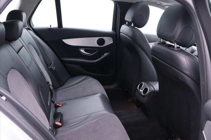 Mercedes-Benz Třídy C 2,0 200 135kW Aut. Avantgarde