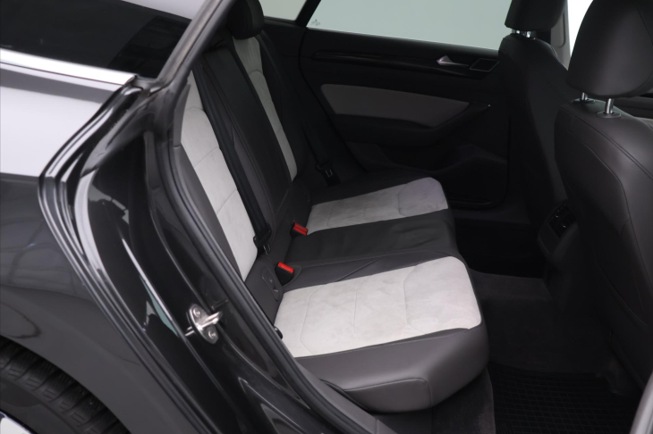 Volkswagen Arteon 2,0 TDi 140kW 4Motion DSG Elegance DPH