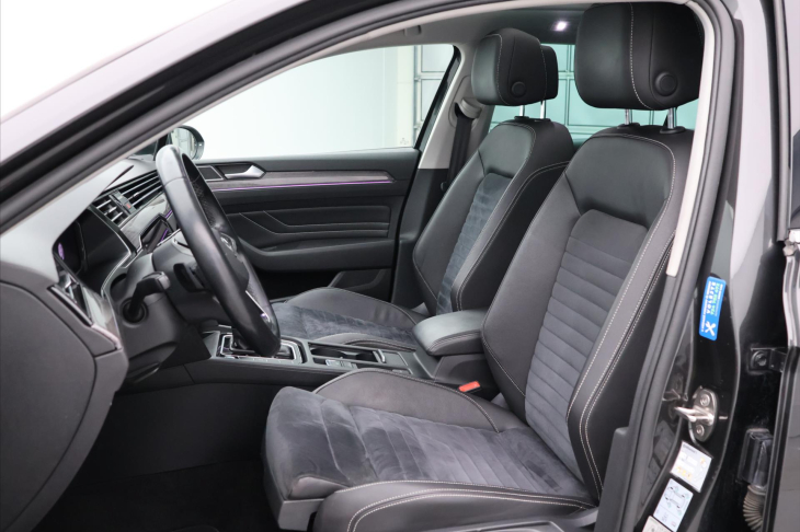 Volkswagen Passat 2,0 TDI 110kW DSG Elegance