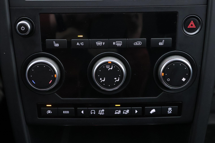 Land Rover Discovery 2,0 L TD4 110kW 4WD