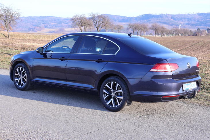 Volkswagen Passat 1,4 TSI 110kW DSG Comfort LED
