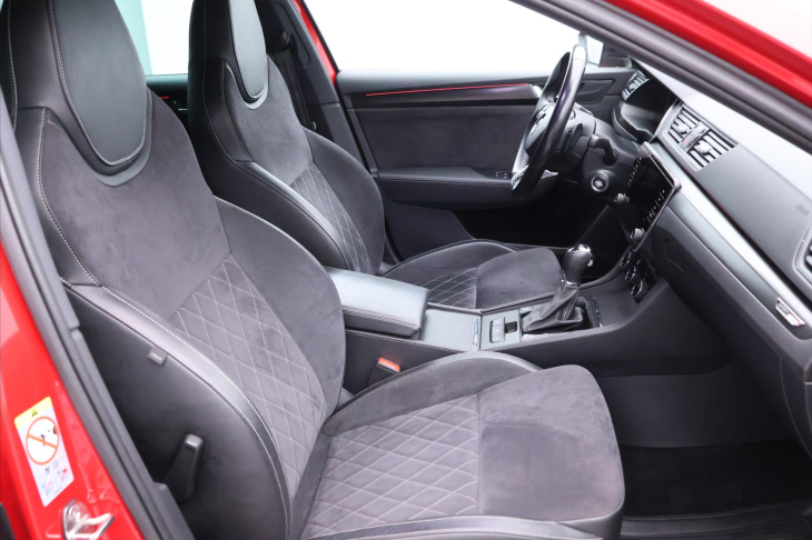 Škoda Superb 2,0 TDI DSG Sportline LED DPH