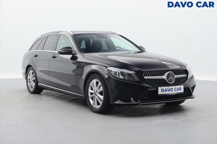 Mercedes-Benz Třídy C 2.0 220d 143kW Aut. LED