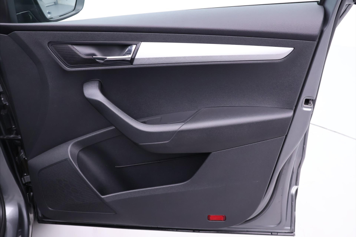 Škoda Karoq 2,0 TDI DSG Ambition DPH