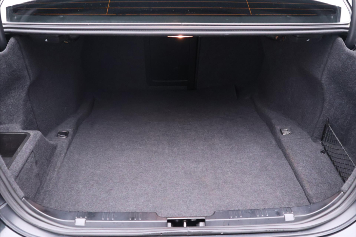 BMW M5 5,0 373kW Kůže Klima. Navigace