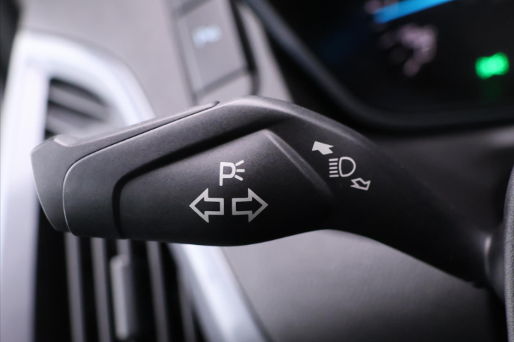 Ford Tourneo Custom 2,0 EcoBlue 125kW 9-Míst CZ