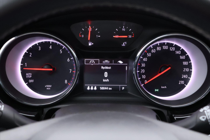 Opel Astra 1,4 T 110kW Aut. Innovation CZ