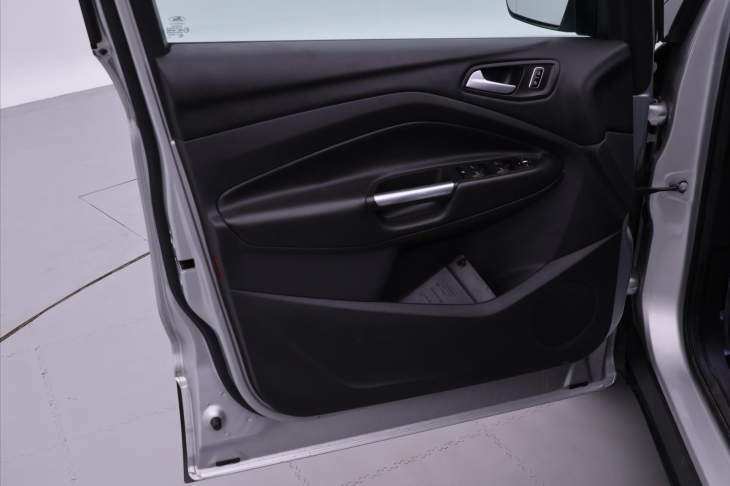 Ford Kuga 2,0 TDCI 103KW Aut.klima