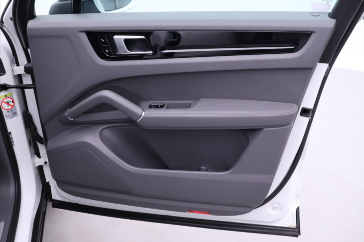 Porsche Cayenne 3,0 Tiptronic 250kW CZ DPH