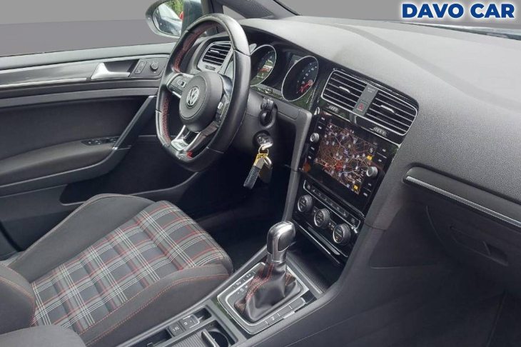 Volkswagen Golf 2,0 TSI GTI 169kW DSG Matrix