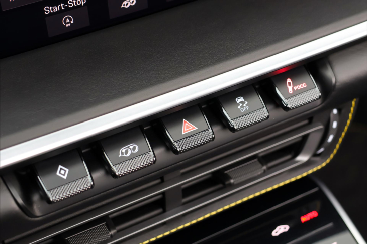 Porsche 911 3,0 V6 331kW 7MAN DPH Carrera S