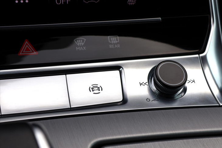 Audi A7 3,0 50TDI S-line Noční vidění