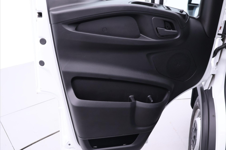 Iveco Daily 2,3 115kW L2H2 DPH