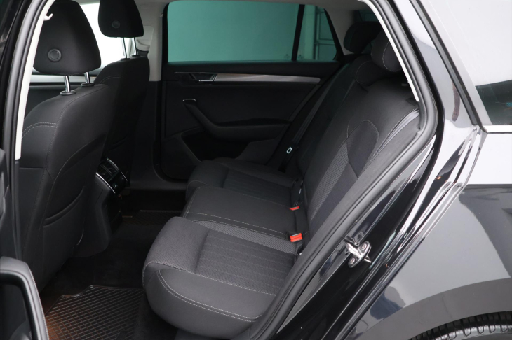 Škoda Superb 2,0 TDI 140kW DSG Style LED