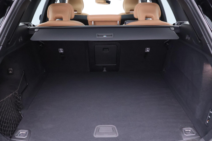 Volvo XC60 2,0 B5 AWD 184kw Ultra Dark