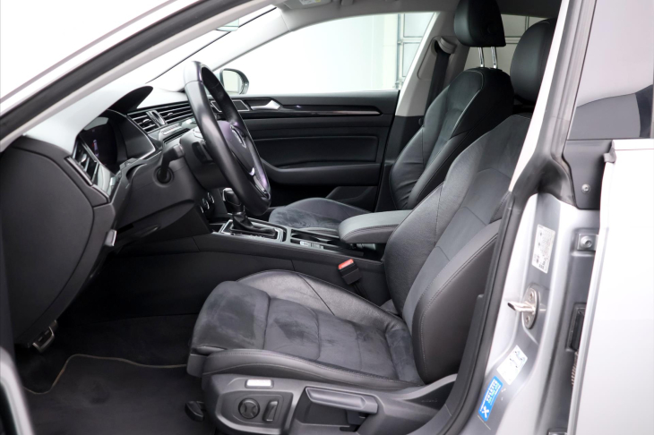 Volkswagen Arteon 2,0 TDI 140kW DSG Elegance CZ