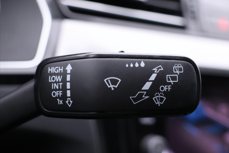 Volkswagen Passat 2,0 TDI 140kW DSG Business LED