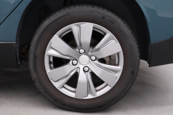 Peugeot 2008 1,2 PT 110k Active Klima CZ