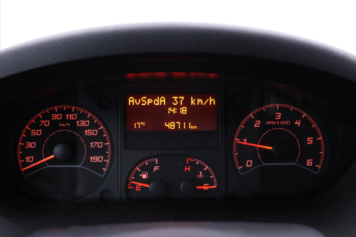 Peugeot Boxer 2,2 HDI 103 kW L2H2 6-Míst DPH