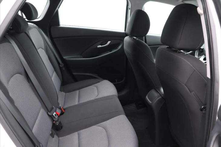 Hyundai i30 1,6 CRDi 81kW Trikolor tažné