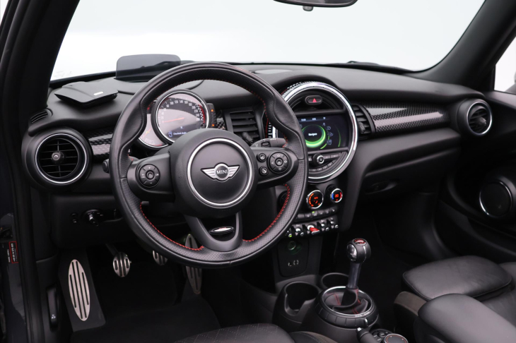 Mini Cooper 2,0 i JCW 206kW Cabrio Manual