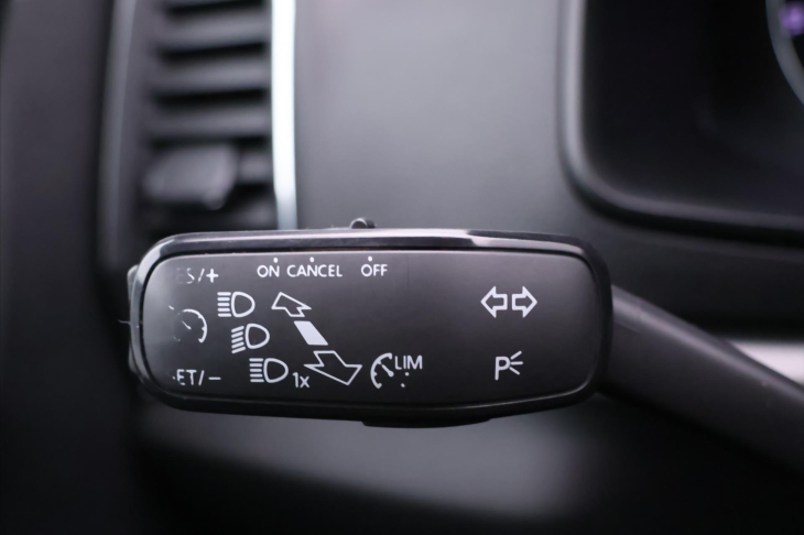 Škoda Karoq 1,5 TSI 110kW DSG CZ Navi LED