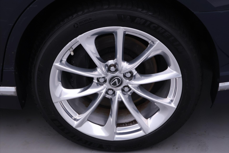 Lexus LS 500h 3,5 HEV 220kW Aut. 4x4 CZ