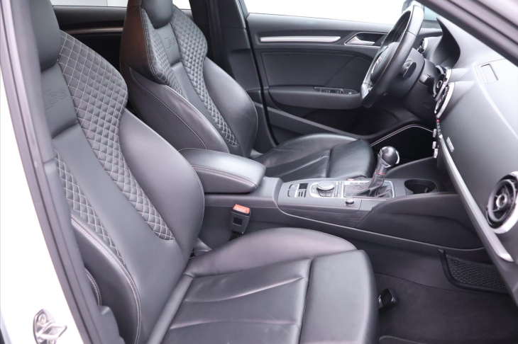 Audi S3 2,0 TFSI 221kW S-Tronic Quattro