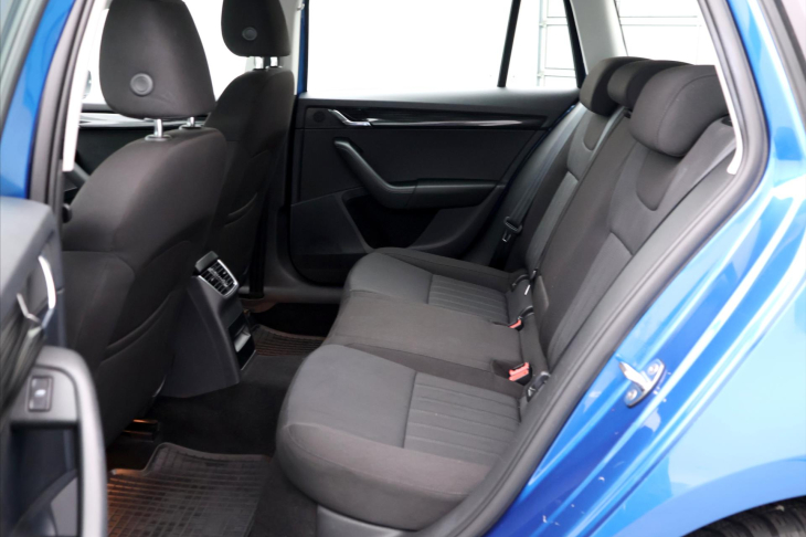 Škoda Octavia 2,0 TDI 110kW Style DSG CZ
