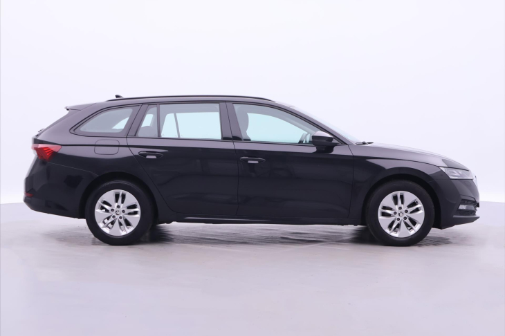 Škoda Octavia 2,0 TDI 1.Maj matrix virtual