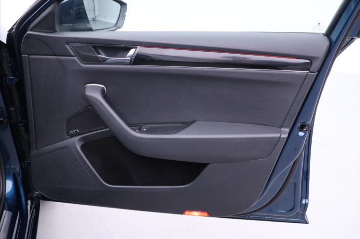 Škoda Superb 2,0 TDI 110kW L&K 1.Maj DPH