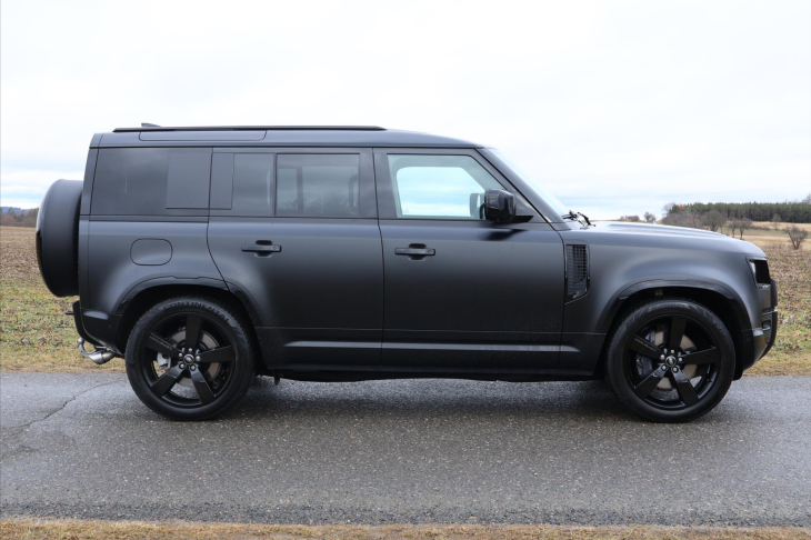 Land Rover Defender 5,0 110 P425 X-DYNAMIC CZ DPH