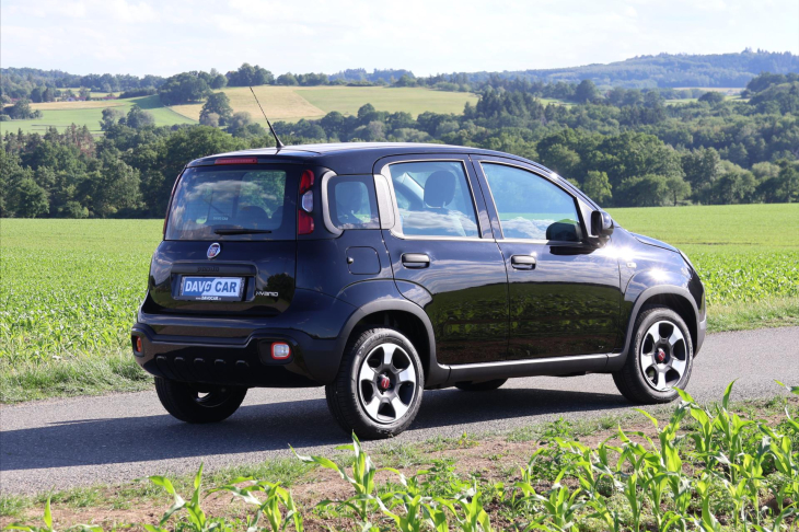 Fiat Panda 1,0 i Hybrid Cross Klima DPH
