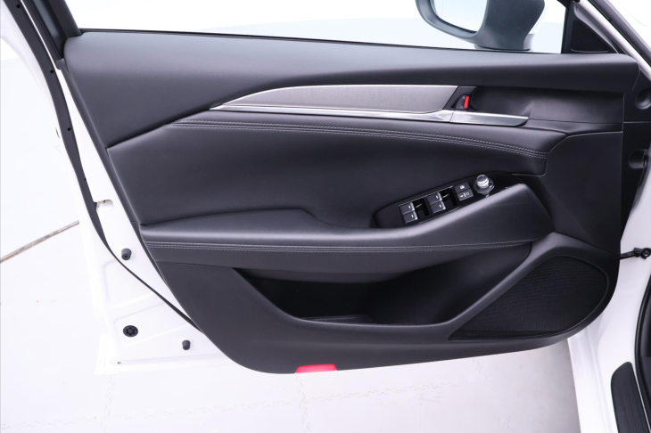 Mazda 6 2,0 Skyactive-G Exclusive DPH